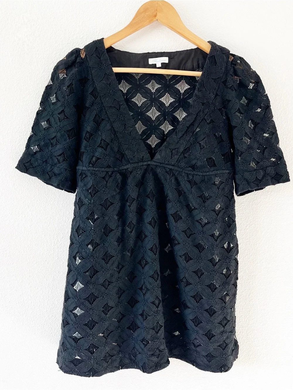 Shoshanna Umbrella Black Eyelet Boho Beach Resortwear Tunic Swim Coverup Dress